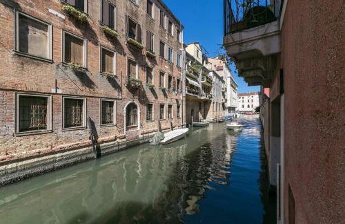 Behind On The Canalside Venice - Foto 4