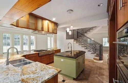 The Gator Manor – 6 Bedrooms Walk to UF / Stadium - Foto 20