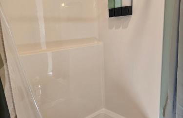 Adirondack Private Cabin New Construction - Foto 17