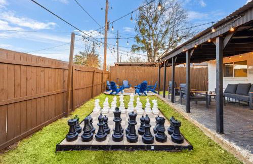 5-BD 2 5-BA Modern Retreat w Games & Hot Tub - Foto 34