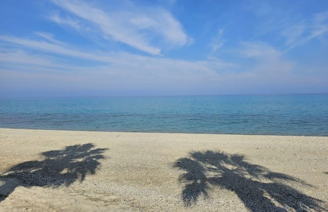 Stay at Beachfront Villa Lilia in Pefkohori, Halkidiki for a Dreamy Vacation - Foto 19