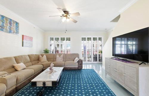 Spacious 3BR 3BA with King Bed & Amazing Pools near Intercoastal, Lantana Beach, FL - Foto 36