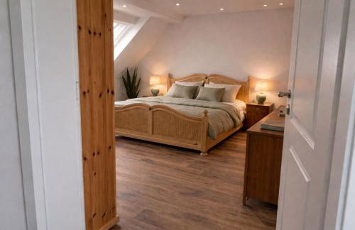 Urlauben mit Genuss im FOODIEVERSUM, Sonnenterasse mit Flussblick, Privatköchin-Verpflegung möglich - Photo 1