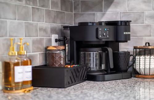 4 Bed 2 Bath Walk to Lakewood Restaurants and Shops - Foto 27