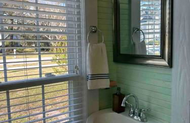 Comfortable Down East Waterfront Farmhouse - Foto 14