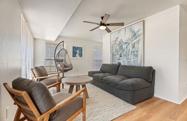 Spacious Lakefront View With Hot Tub and Pool NH - Photo 29