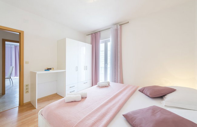 Apartmani Nikolina - Photo 16