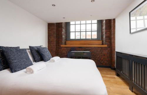 Liverpool Warehouse Flat - Sleeps 5, WiFi, Free On-Site Parking - Foto 2