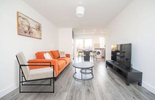 Brand-New 3-Bed Home - Liverpool - Foto 1