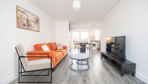 Brand-New 3-Bed Home - Liverpool - Foto 1