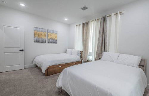 Luxury Home Near Houston Downtown & Medical Center - Photo 9