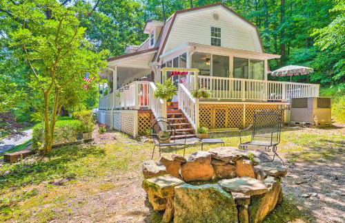 Secluded Chattanooga Getaway w/ Deck + Yard! - Foto 1