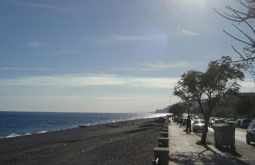 Mirone Apartment FRONTE MARE beachfront house - Foto 13