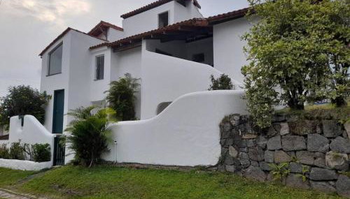 Casa Grega em Angra dos Reis com Piscina e Vista Espetacular - Foto 1