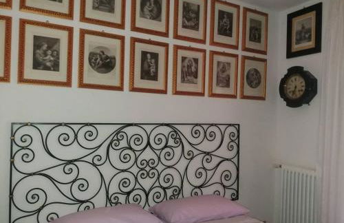 Casa Intignano - Camera con bagno e portico vista lago - Foto 31