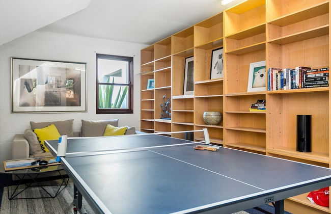 Your Luxury Escape - White Wood - Photo 18