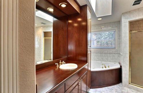 Four-Bedroom Luxury Vacation Rental on 80 Private Acres near Granite Peak, Wisconsin - Foto 30