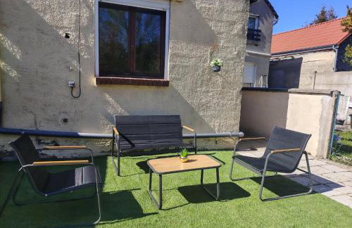 Maison plein pied Béthune avec place de parking, jardin clos et terrasse exterieure, quartier calme proche centre proche gare, capacité 4 personnes - Foto 53