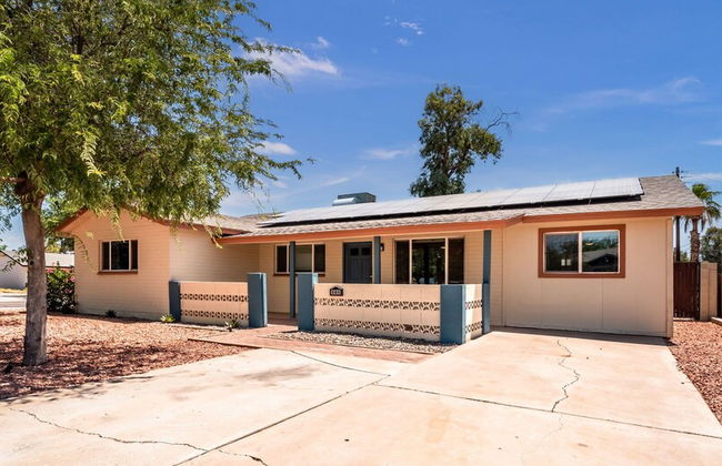 5BR Sleeps 10 Hot Tub Fire Pit Games & Walk to ASU - Foto 34