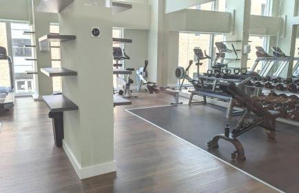 Grand Exchange near Ascot 2 bed with Parking - Photo 20