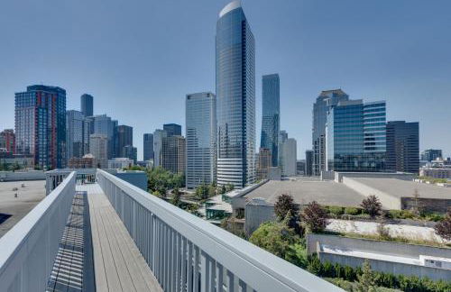 Rooftop Deck, Views! Dtwn Hub 2 Mi to Lumen Field - Foto 17