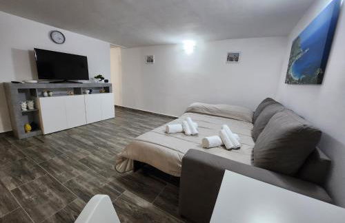 Don Vito's Home, DsG2 Short Lets, 250 mt Metrò - Foto 8