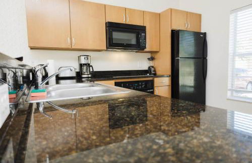 Disney Area 3BR Townhouse with Spa & Pool Access - Foto 24