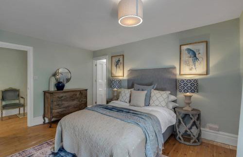 Stylish 4-Bed Apartment in Suffolk l Near Town - Foto 8