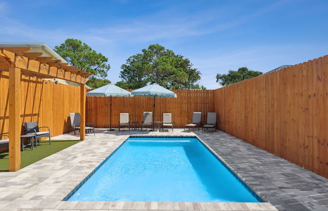 Grand Retreat I! 4BR 5BA Sleeps 15! Private Pool! Luxury and Comfort Await! - Foto 28