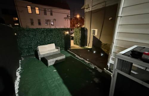 EWRBNB - Rare Find! Huge 3BR Apartment with Open Layout minutes from Newark Airport & NYC - Apartment # 2 - Foto 5