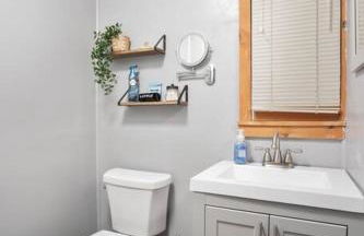 Cozy Bear-Themed Mountain Cabin, Relaxing Hot Tub - Foto 14