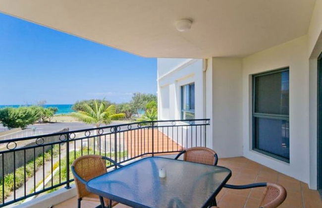 Breakers 1/8 - Photo 1