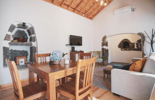 Casas da Ribeira - Photo 1