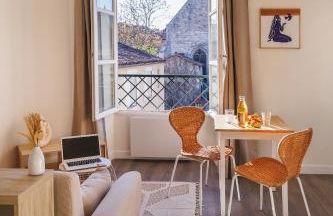 "Aux Grandes Ecoles" Studio Premium cœur de Poitiers - Foto 1