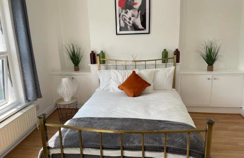 Large, Bright and Spacious 3 Bed Flat in London - Foto 26