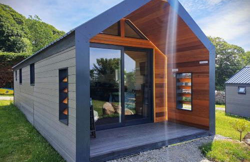 CABIN 8 Pet friendly Family glamping Seaview - Photo 27