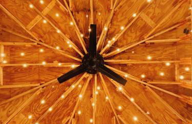 Honeymoon Hollow - Foto 22