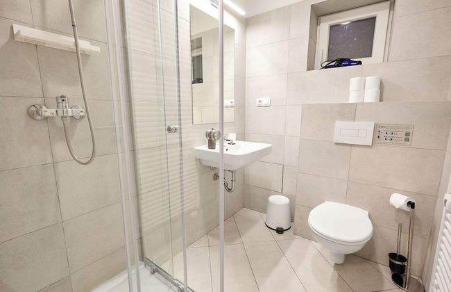 Honest SMICHOV - Foto 62