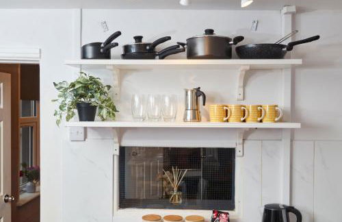 BIG Contractor House in Leamington Spa with 7 Beds by PureStay - 14 Night min! - Foto 28