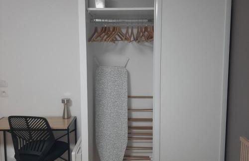 Patio Arena, appartement 2 étoiles, terrasse, parking, wifi, entrée et sortie autonomes, local vélos - Foto 11