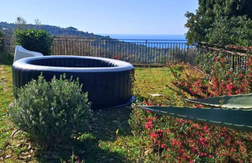 Elegante villa panoramica con giardino e idromassaggio a 10 minuti dal mare - Foto 8