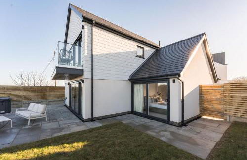Tai Porth Llechog Townhouse by Birch Stays - Photo 8