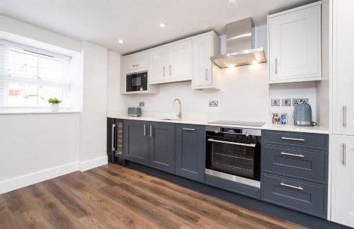 The Old Hotel - Photo 58