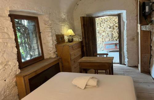 CASA RURAL DE ENSUEÑO EN CANTALLOPS CON 9 HABITACIONES DOBLES CON BAÑOS PRIVADOS Y PISCINA DE 20M x 2,70M - Foto 42