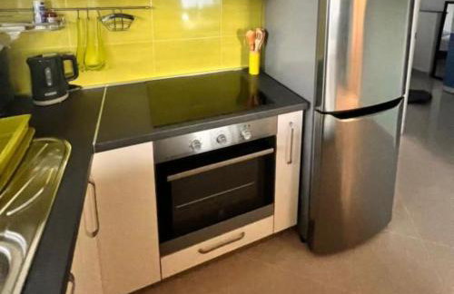 Beachfront Apartment Live - Photo 32