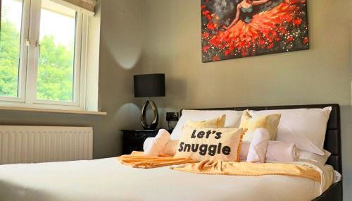 Heathrow Modern House with Parking & Fast WiFi - Foto 4