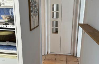 STUDIO dans Villa à Nice Ouest - Foto 6