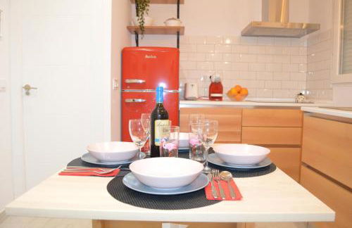 COZY & MODERN Apartment junto a Metro A Guimerá - Photo 6