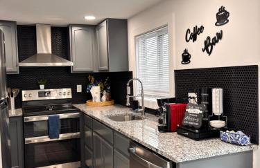 Cozy Near Boston with Outdoor Space - Foto 7