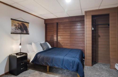 1BR Fife Lake Haven with Fire Pit & Hot Tub - Foto 10